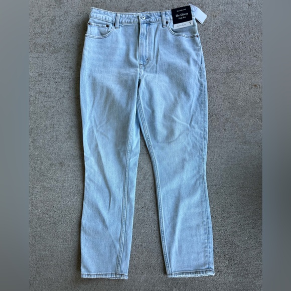Abercrombie and Fitch curve love the skinny high rise denim jeans 8 NWT - Picture 1 of 3